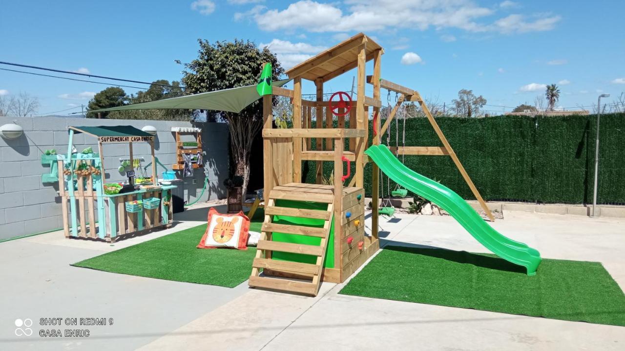 Casa Enric , Con Zona Infantil, Piscina Y Parking Privado Pensionat Deltebre Exteriör bild
