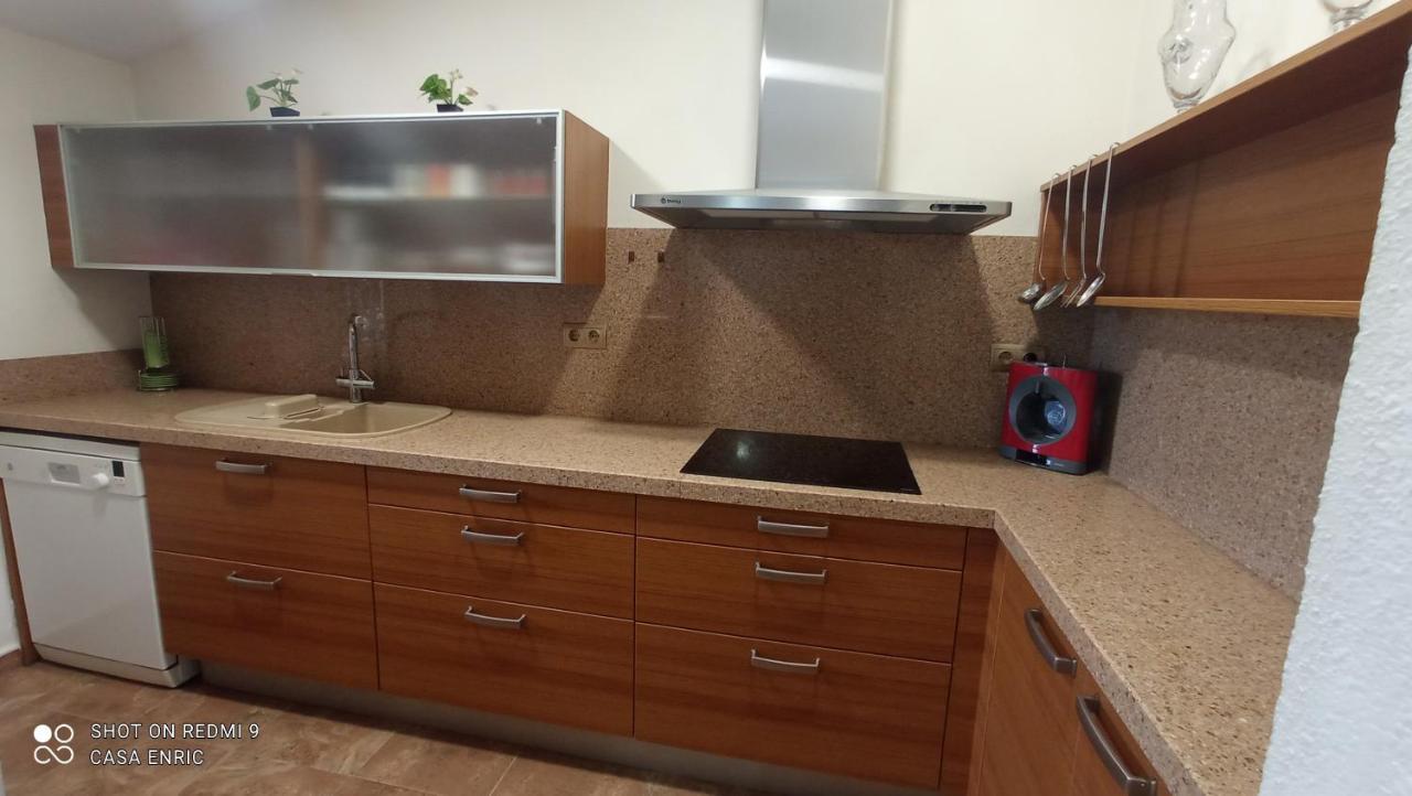 Casa Enric , Con Zona Infantil, Piscina Y Parking Privado Pensionat Deltebre Exteriör bild
