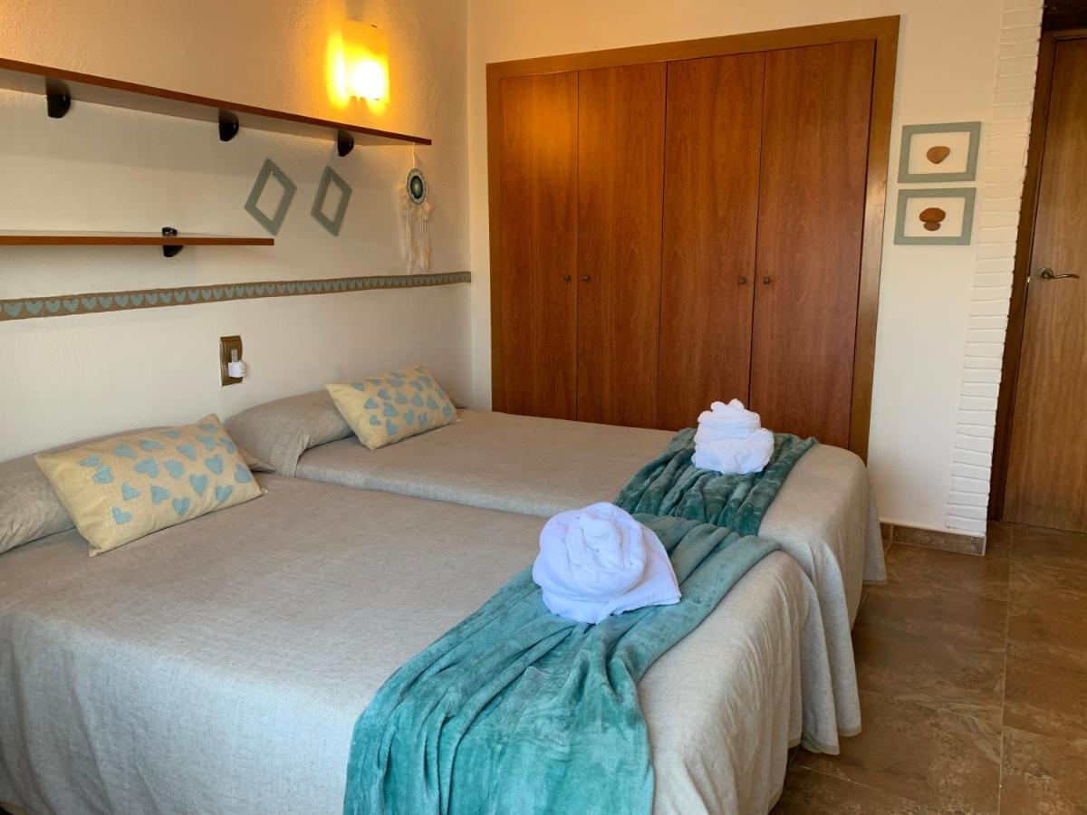 Casa Enric , Con Zona Infantil, Piscina Y Parking Privado Pensionat Deltebre Exteriör bild