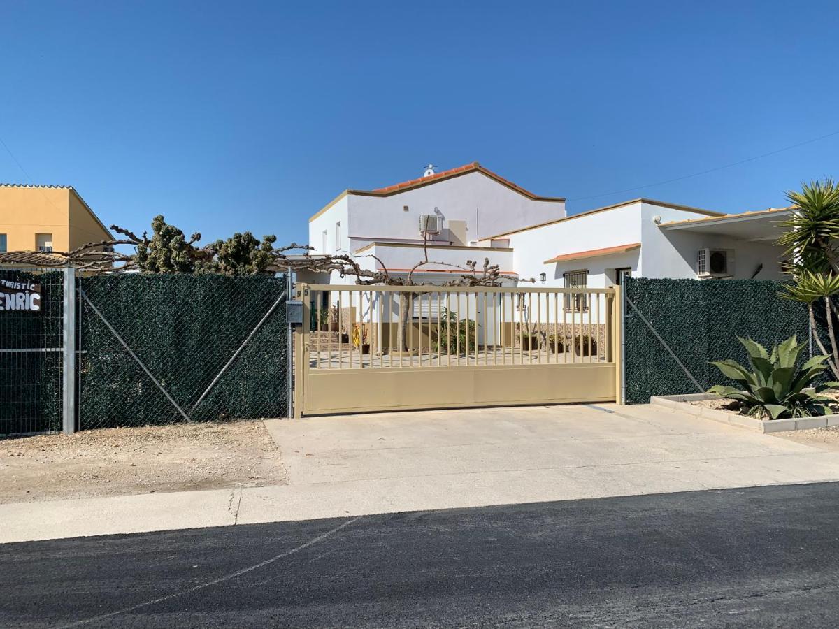 Casa Enric , Con Zona Infantil, Piscina Y Parking Privado Pensionat Deltebre Exteriör bild