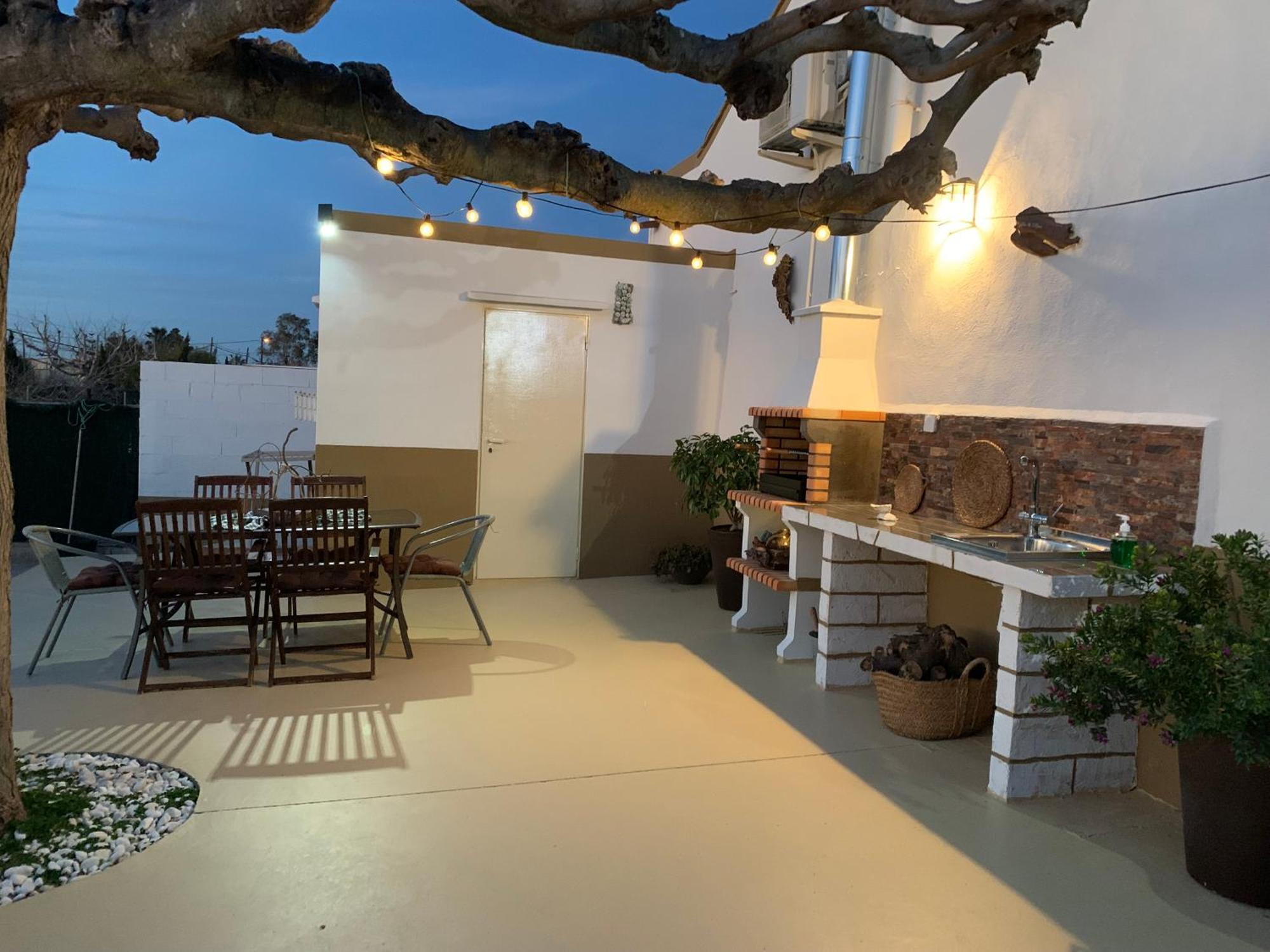 Casa Enric , Con Zona Infantil, Piscina Y Parking Privado Pensionat Deltebre Exteriör bild